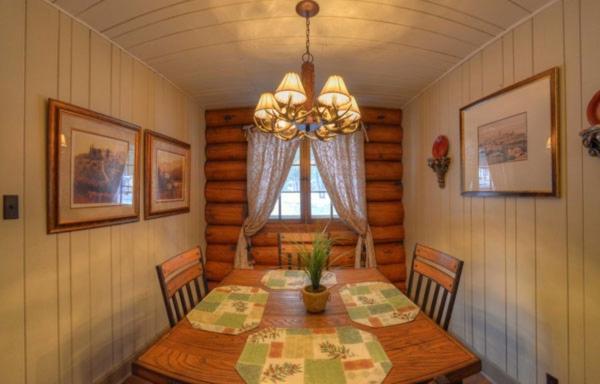 Historic Log Cabin #14 At Horse Creek Resort Rapid City Exterior foto